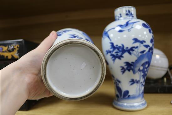 A pair of Chinese blue and white vases and covers, kangxi period Height 26cm